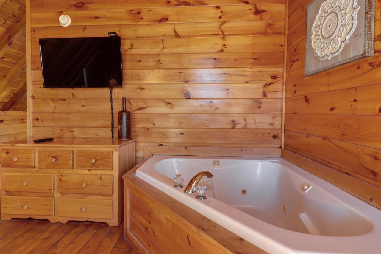 Peaceful Setting Cabin Villa Pigeon Forge Luaran gambar